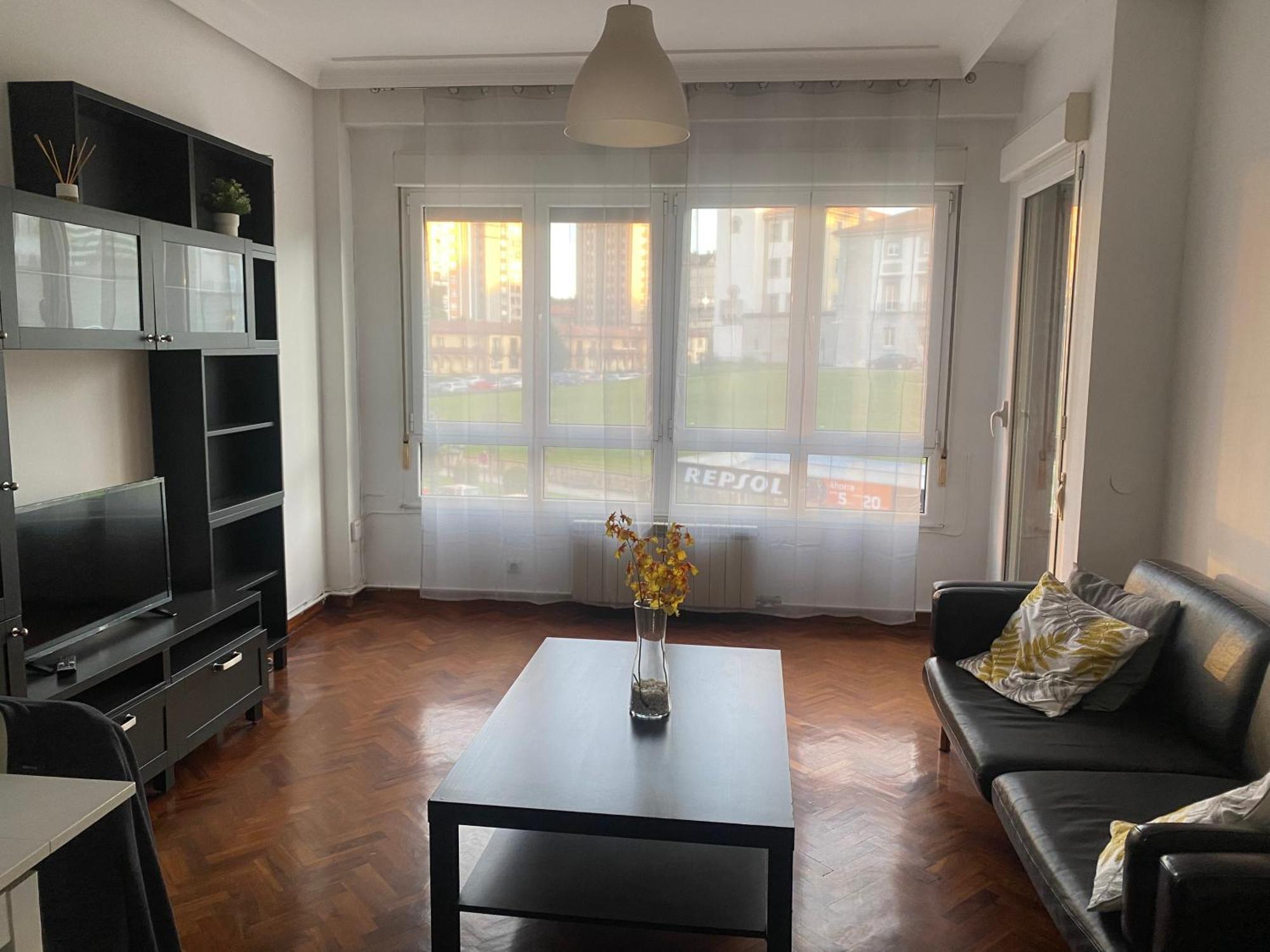 Apartamento Buenavista En Oviedo Luaran gambar
